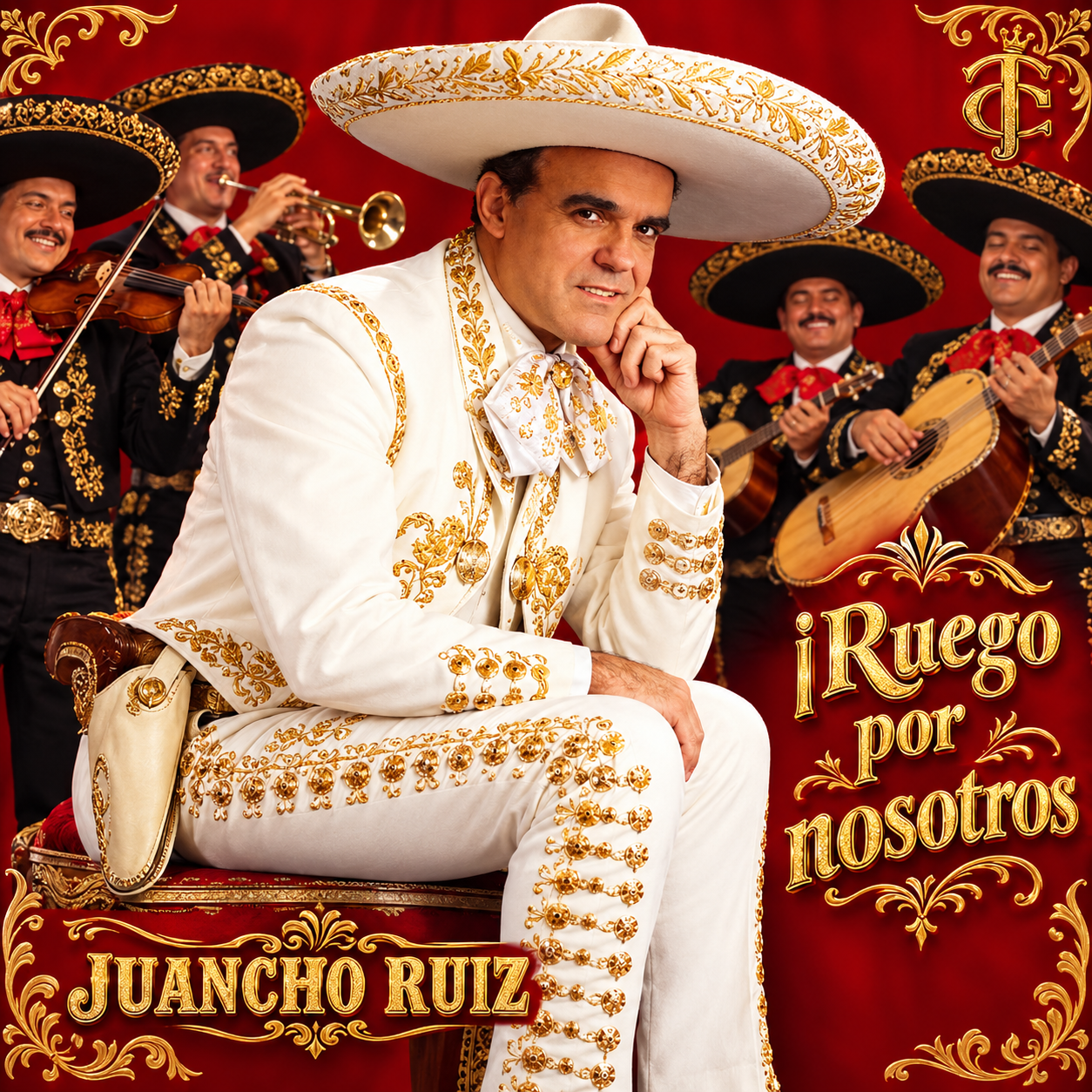 Juancho Ruiz El Charro vestido de blanco rodeado de mariachis